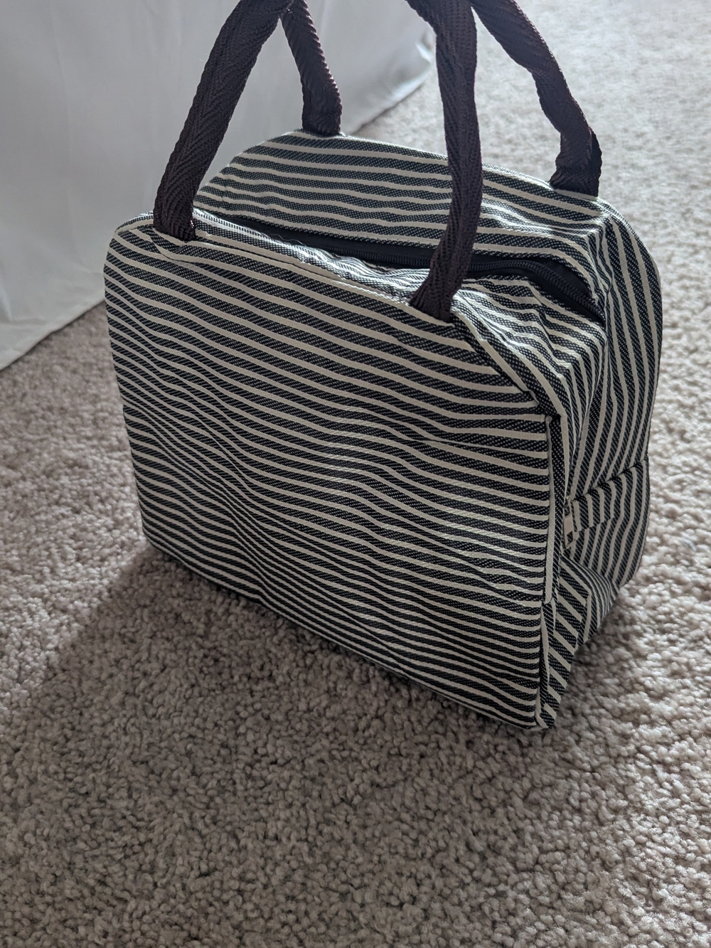 Lunch Box - Picture 2 of 3
